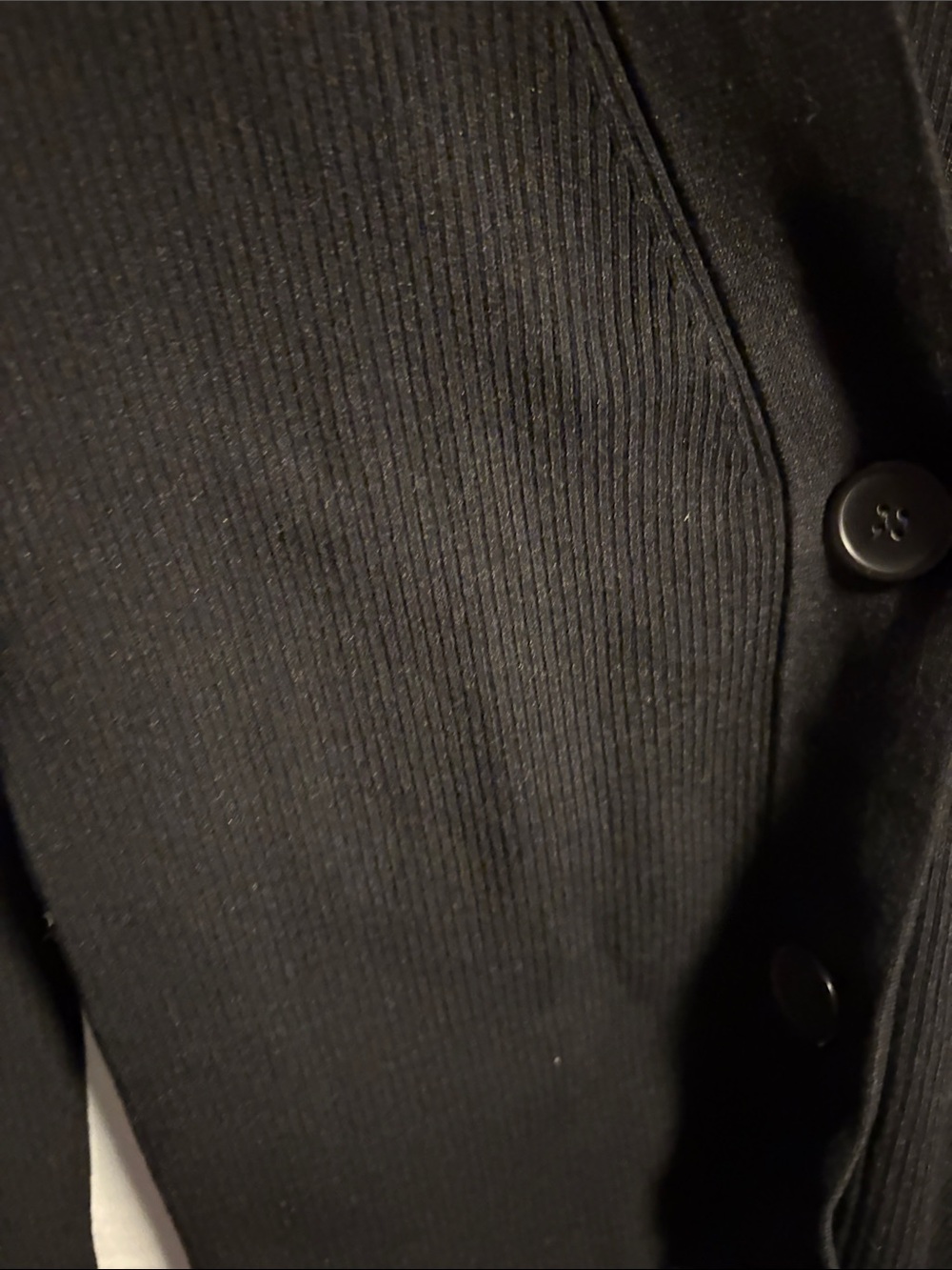 Aqua Black V-Neck Cropped Button-Front Cardigan - Picture 5 of 11